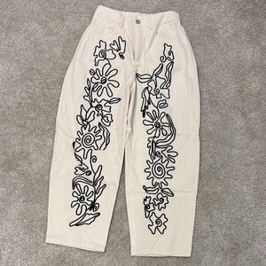 Floral Embroidered Cream Jeans